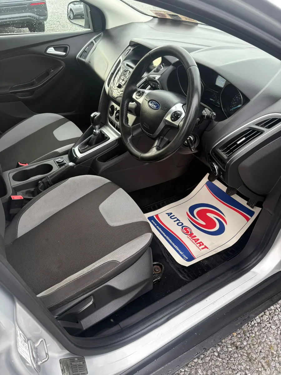 Ford Focus Hatchback, Diesel, 2014, Silver