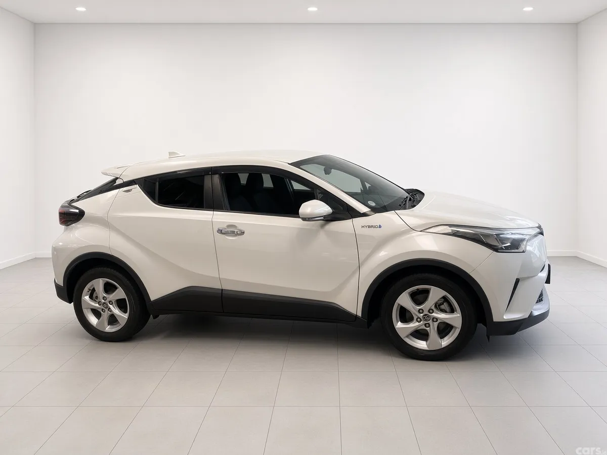 Toyota C-HR SUV, Petrol Hybrid, 2018, White