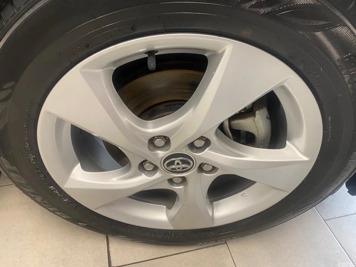 Toyota C-HR SUV, Petrol Hybrid, 2018, White