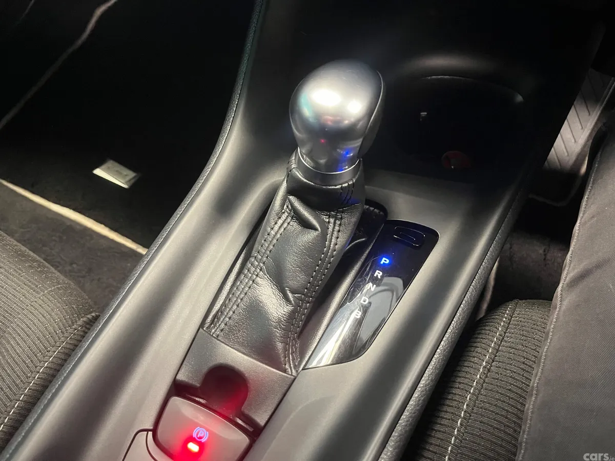 Toyota C-HR SUV, Petrol Hybrid, 2018, White