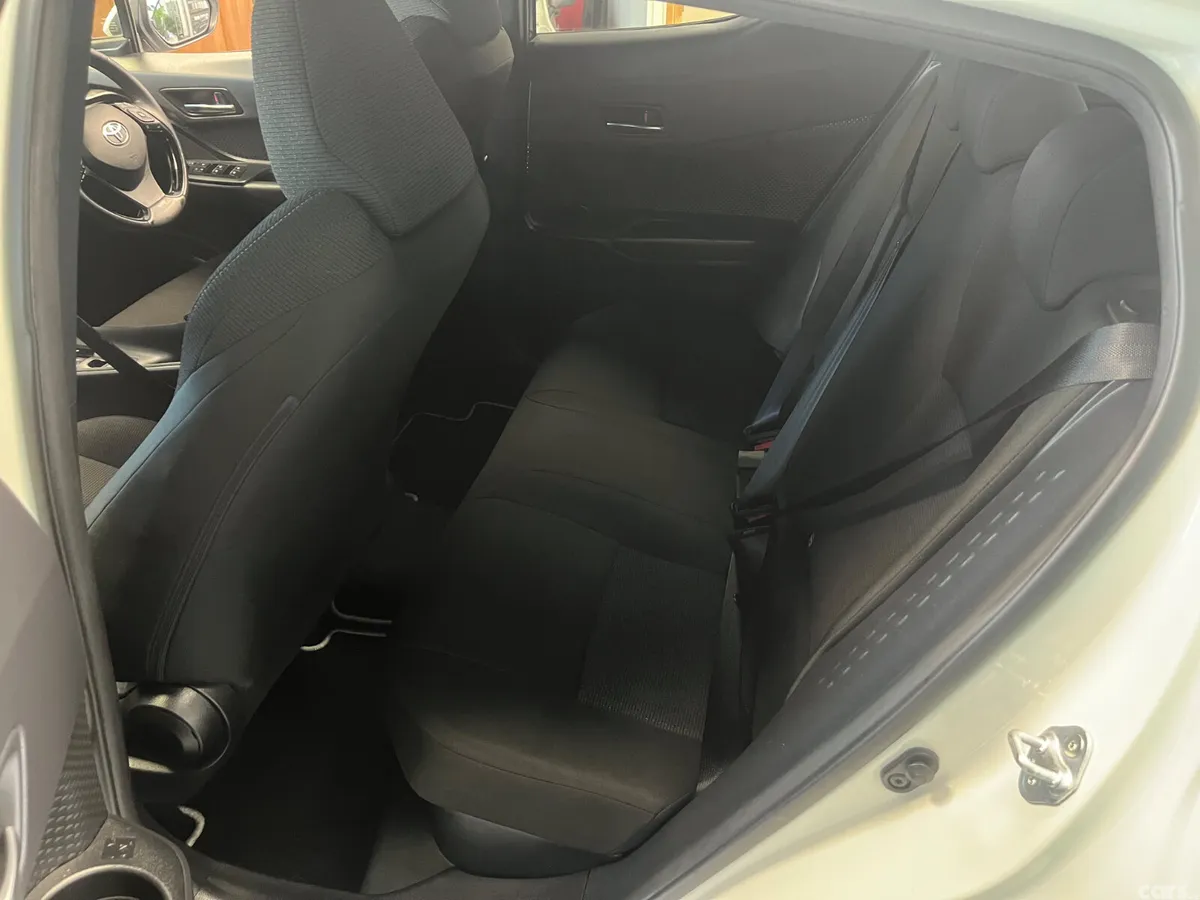 Toyota C-HR SUV, Petrol Hybrid, 2018, White