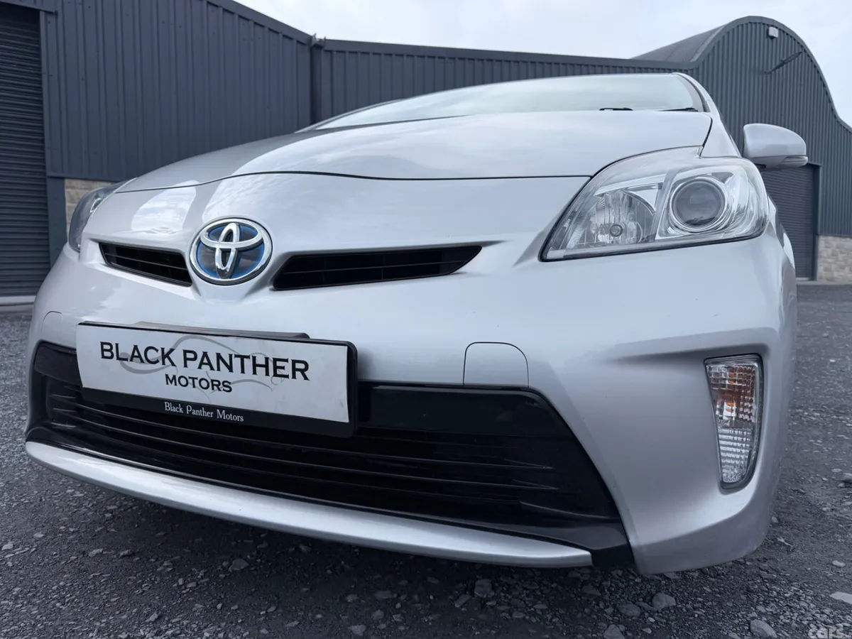 Toyota Prius Hatchback, Petrol Hybrid, 2015, Silver