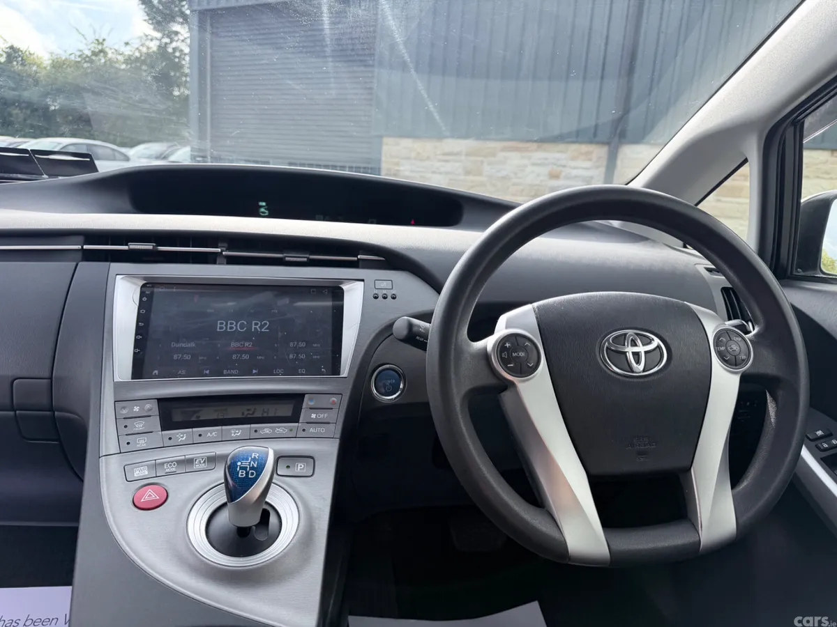 Toyota Prius Hatchback, Petrol Hybrid, 2015, Silver