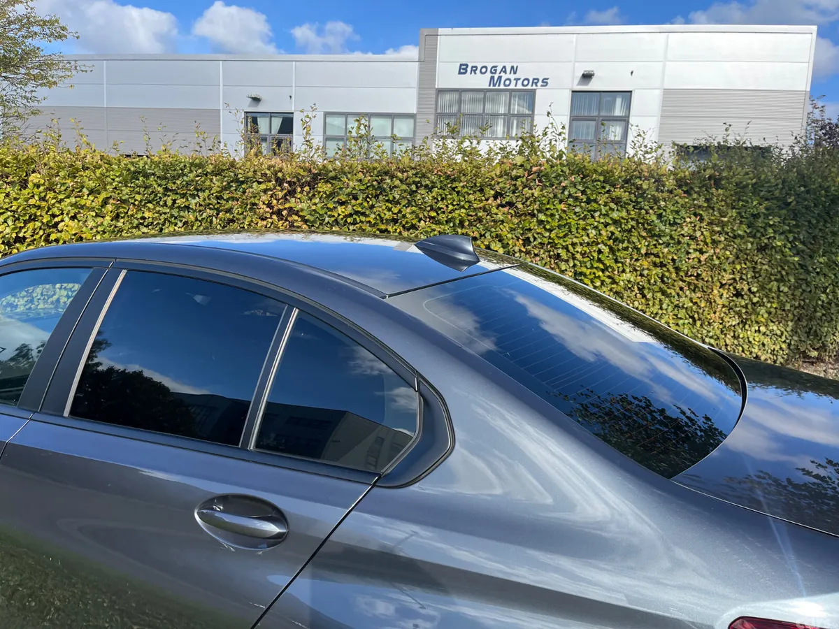BMW 3-Series Saloon, Petrol Plug-in Hybrid, 2022, Grey