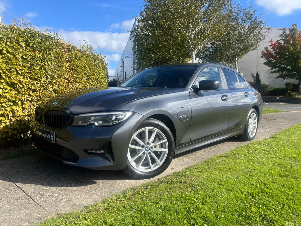 BMW 3-Series Saloon, Petrol Plug-in Hybrid, 2022, Grey