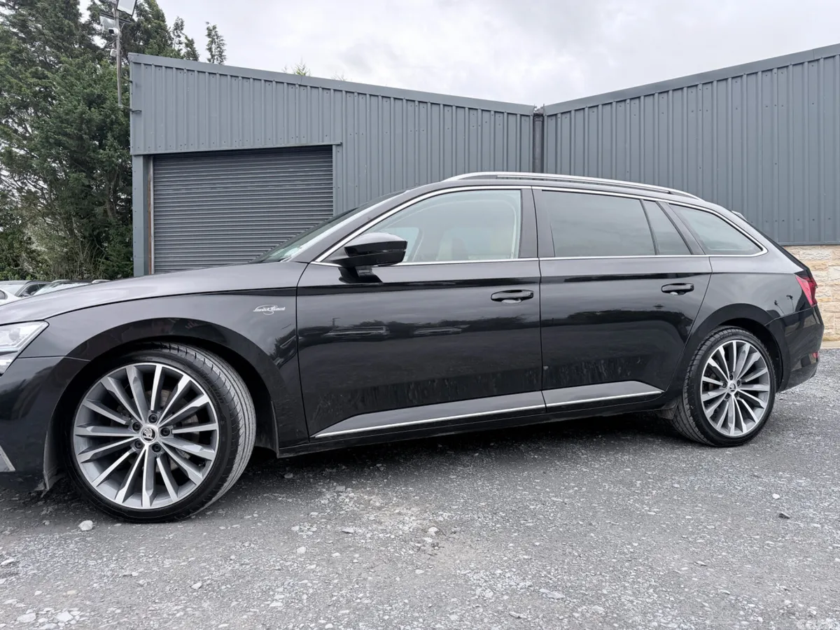 Skoda Superb Estate, Petrol, 2020, Black