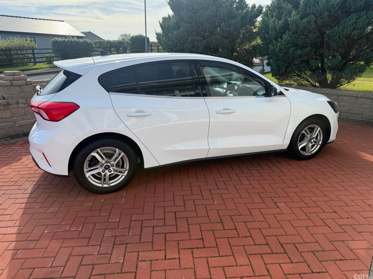 Ford Focus Hatchback, Diesel, 2021, White