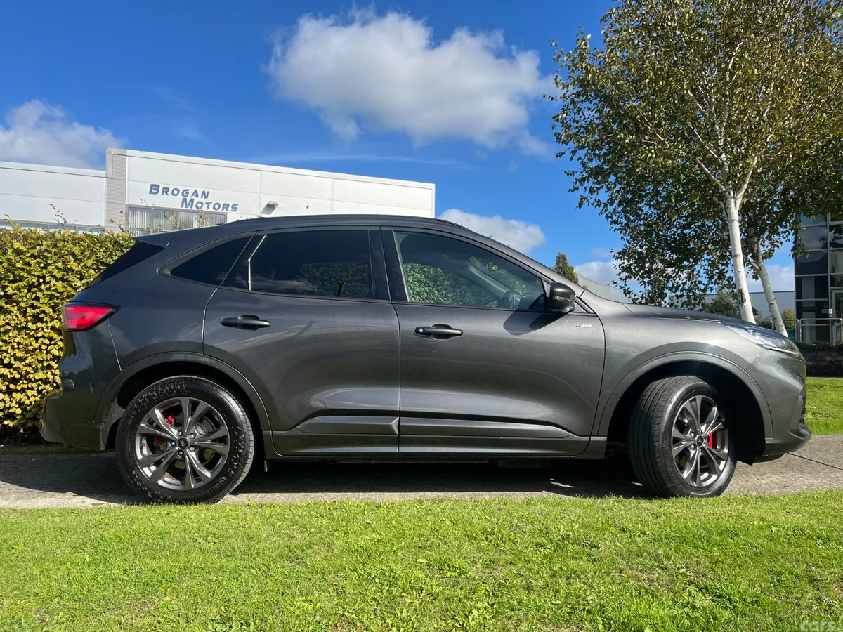 Ford Kuga SUV, Petrol Plug-in Hybrid, 2022, Grey