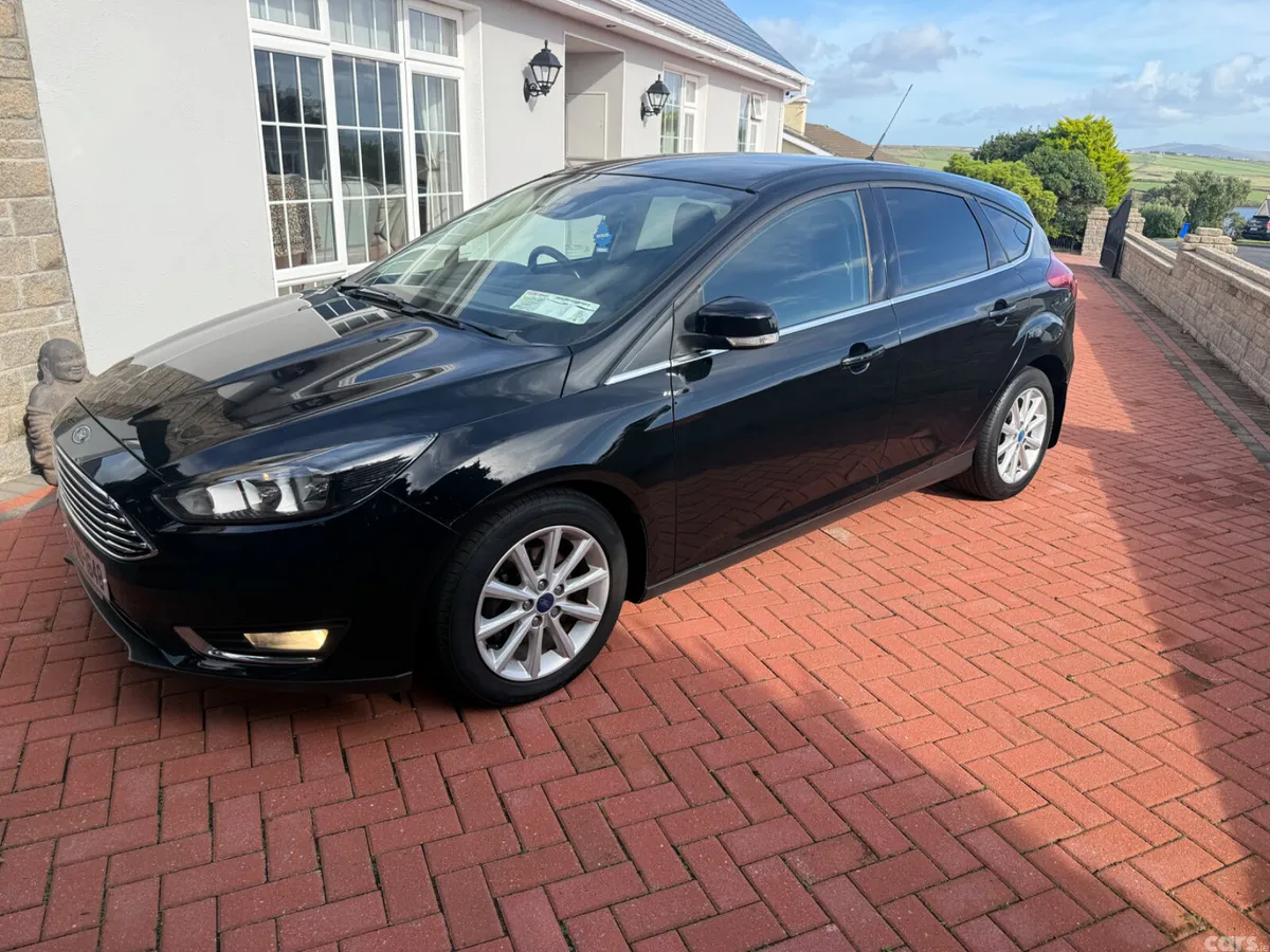 Ford Focus Hatchback, Diesel, 2016, Black
