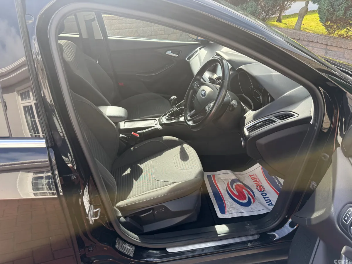 Ford Focus Hatchback, Diesel, 2016, Black
