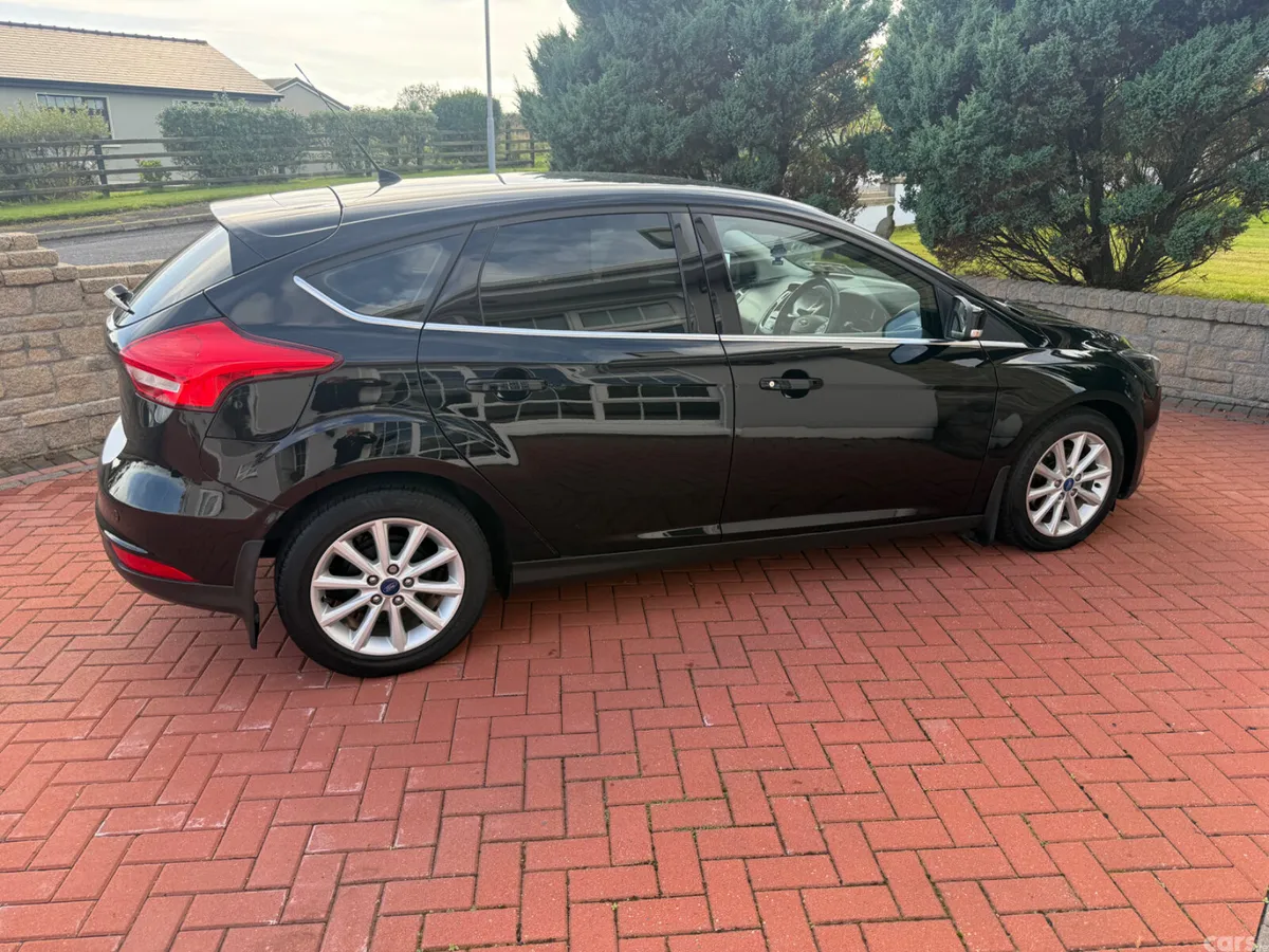 Ford Focus Hatchback, Diesel, 2016, Black