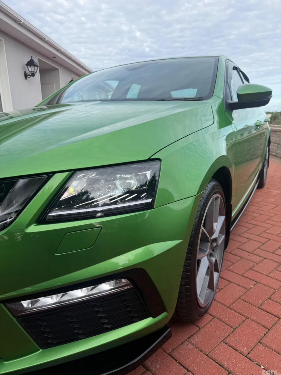 Skoda Octavia Hatchback, Diesel, 2018, Green