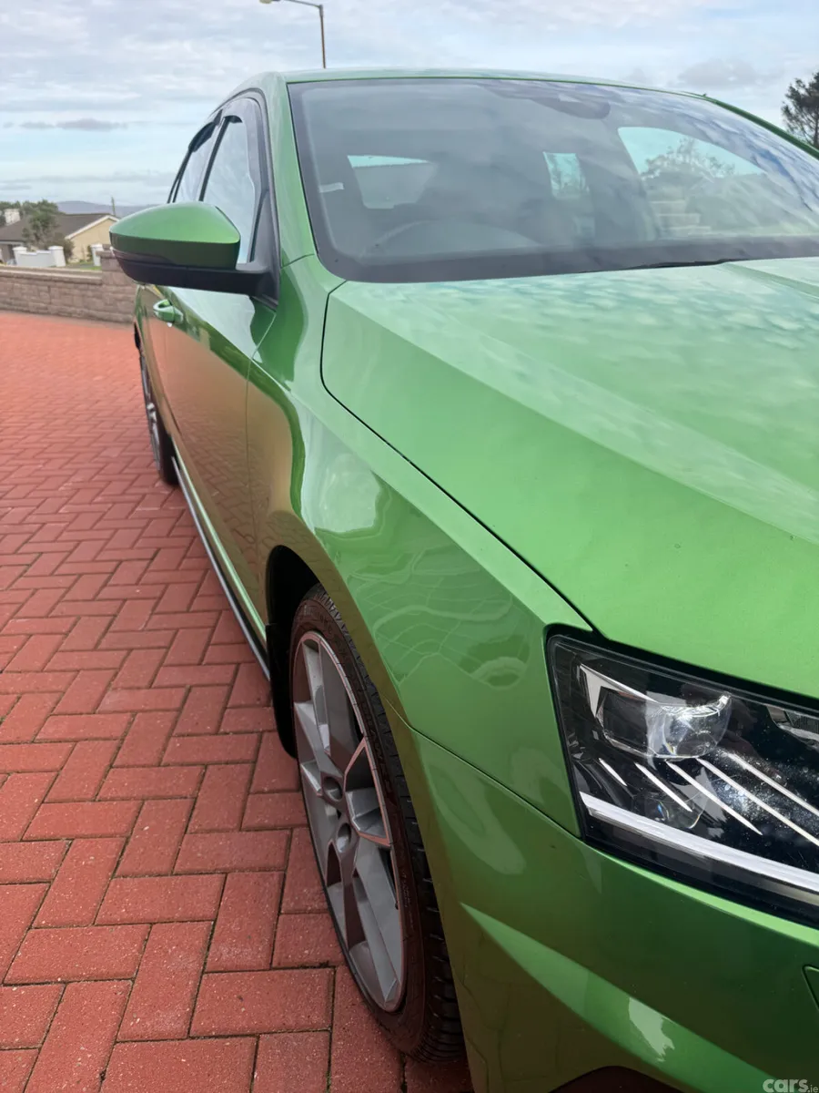 Skoda Octavia Hatchback, Diesel, 2018, Green