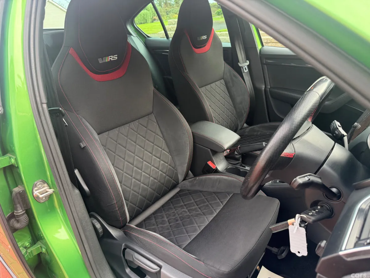 Skoda Octavia Hatchback, Diesel, 2018, Green