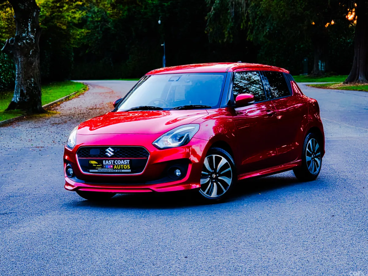 Suzuki Swift Hatchback, Petrol, 2018, Red