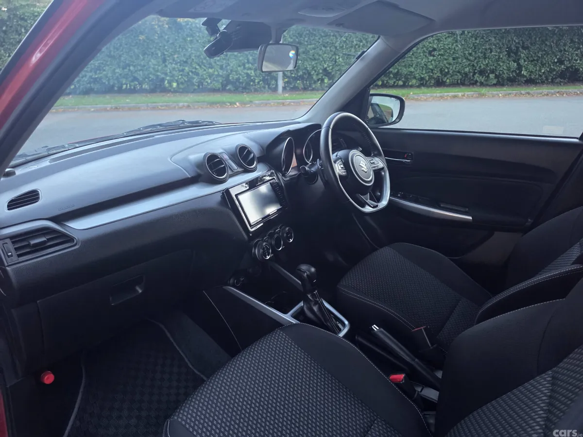 Suzuki Swift Hatchback, Petrol, 2018, Red