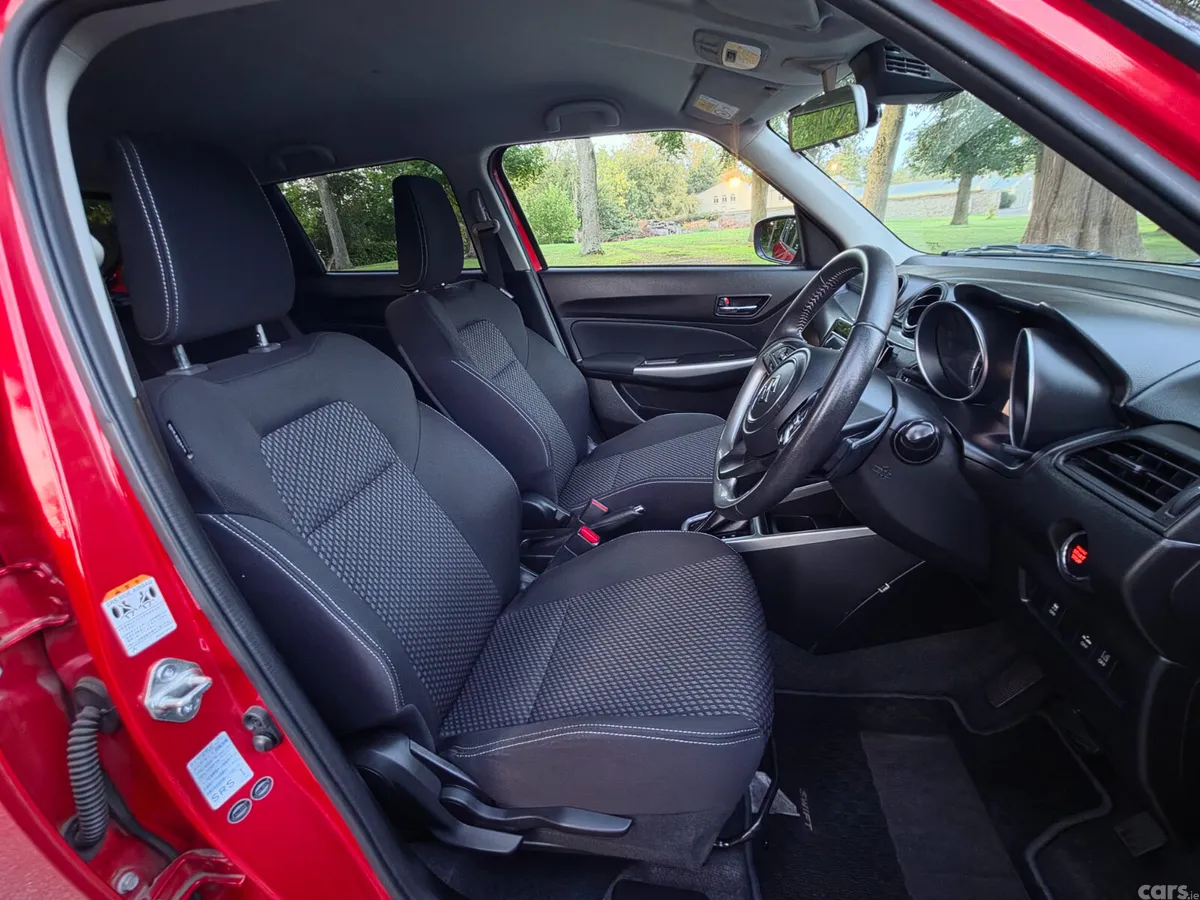 Suzuki Swift Hatchback, Petrol, 2018, Red