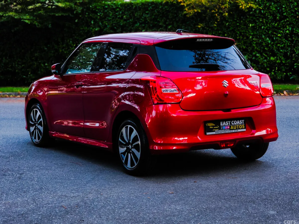 Suzuki Swift Hatchback, Petrol, 2018, Red