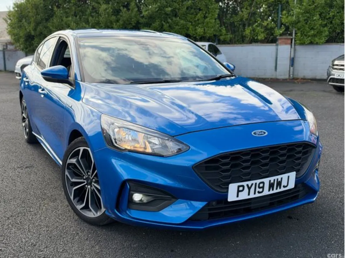 Ford Focus Hatchback, Diesel, 2019, Blue