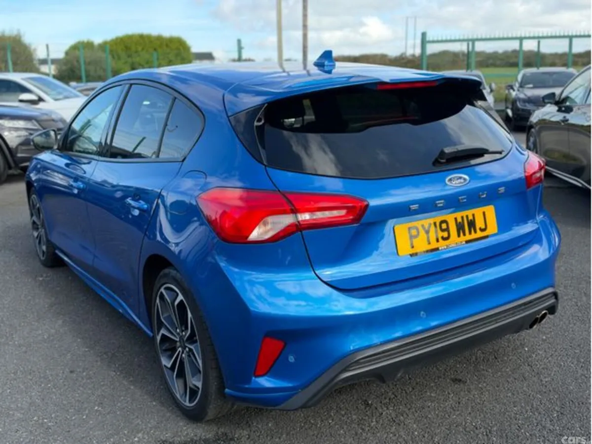 Ford Focus Hatchback, Diesel, 2019, Blue