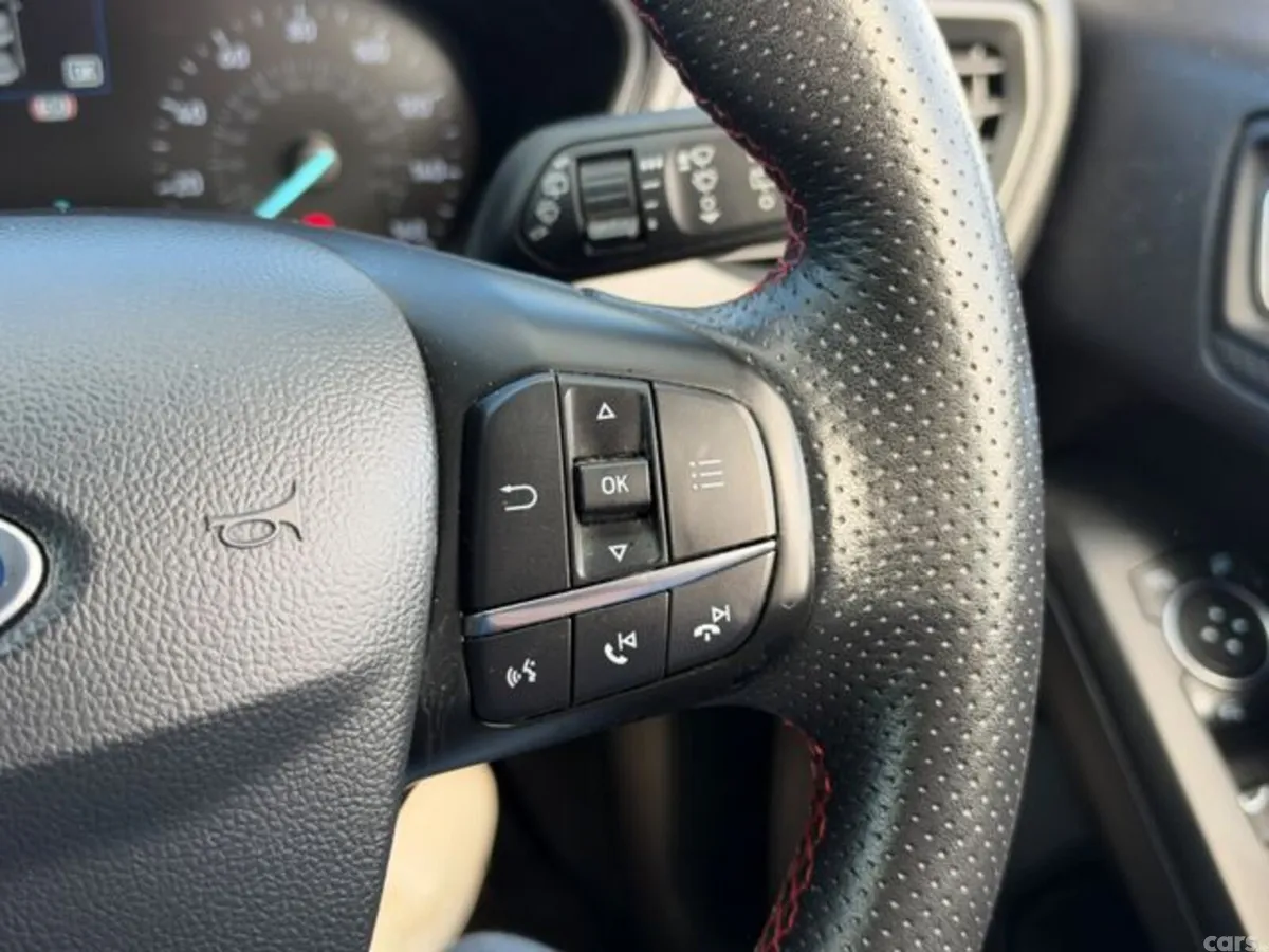 Ford Focus Hatchback, Diesel, 2019, Blue