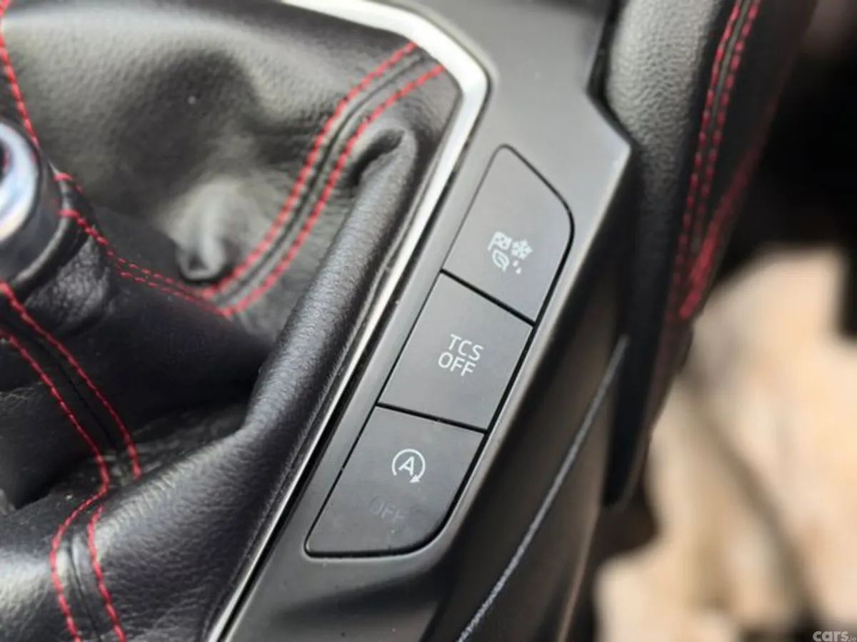 Ford Focus Hatchback, Diesel, 2019, Blue