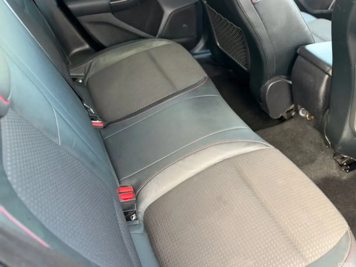 Ford Focus Hatchback, Diesel, 2019, Blue