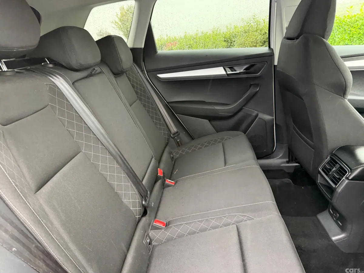 Skoda Karoq SUV, Diesel, 2021, White
