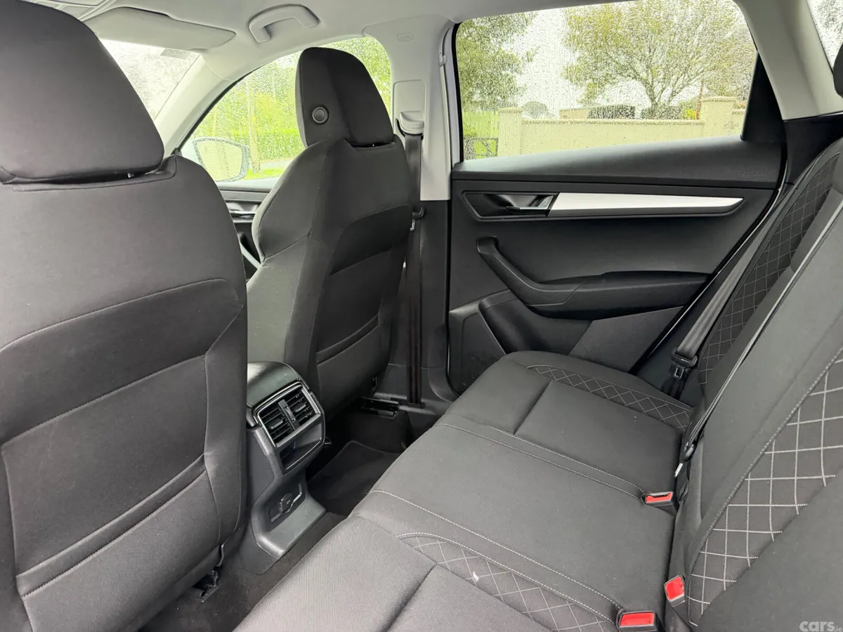 Skoda Karoq SUV, Diesel, 2021, White