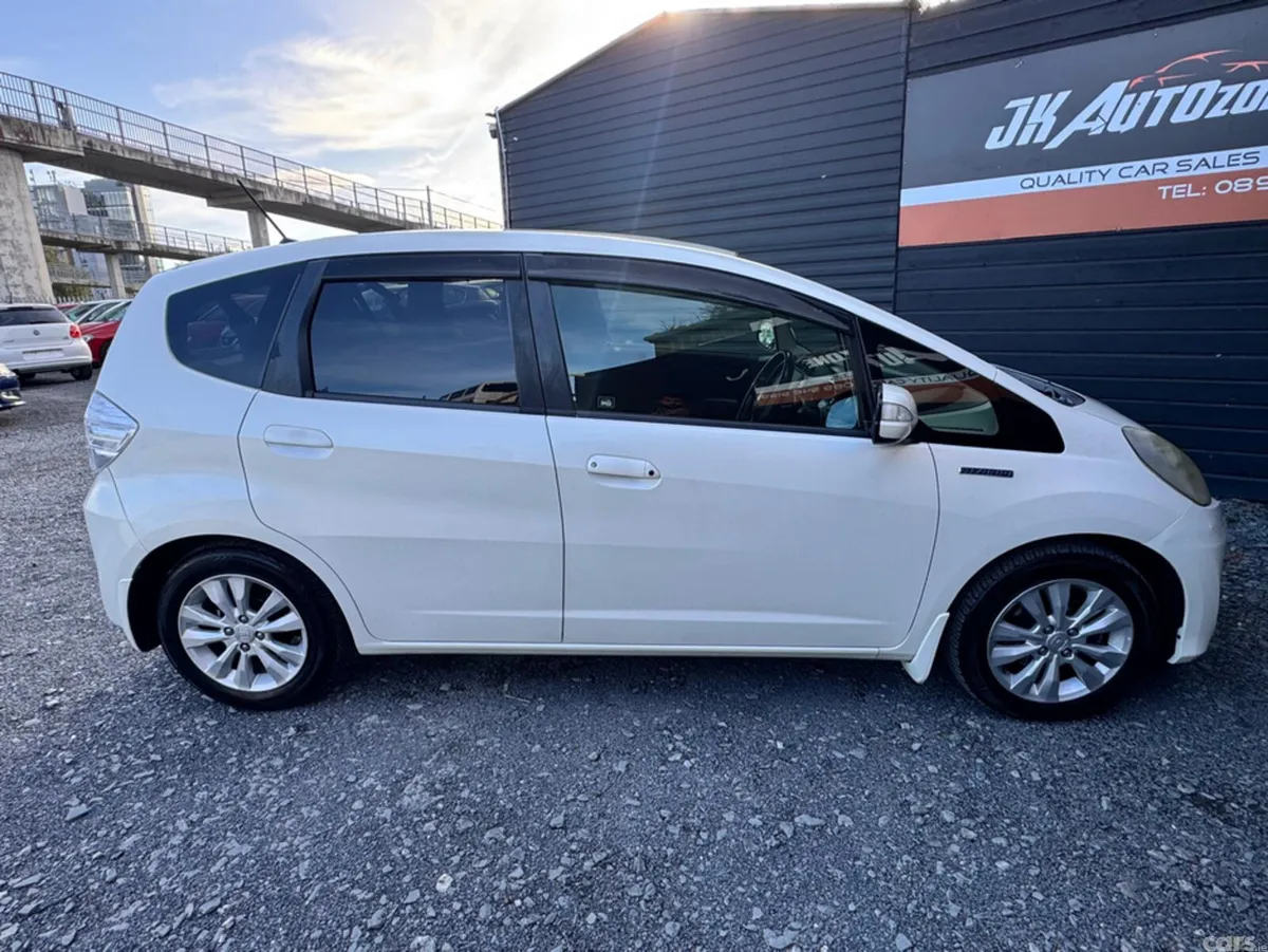 Honda Fit Hatchback, Petrol Hybrid, 2012, White