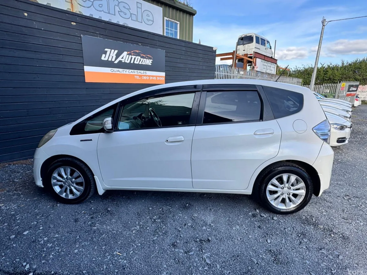 Honda Fit Hatchback, Petrol Hybrid, 2012, White