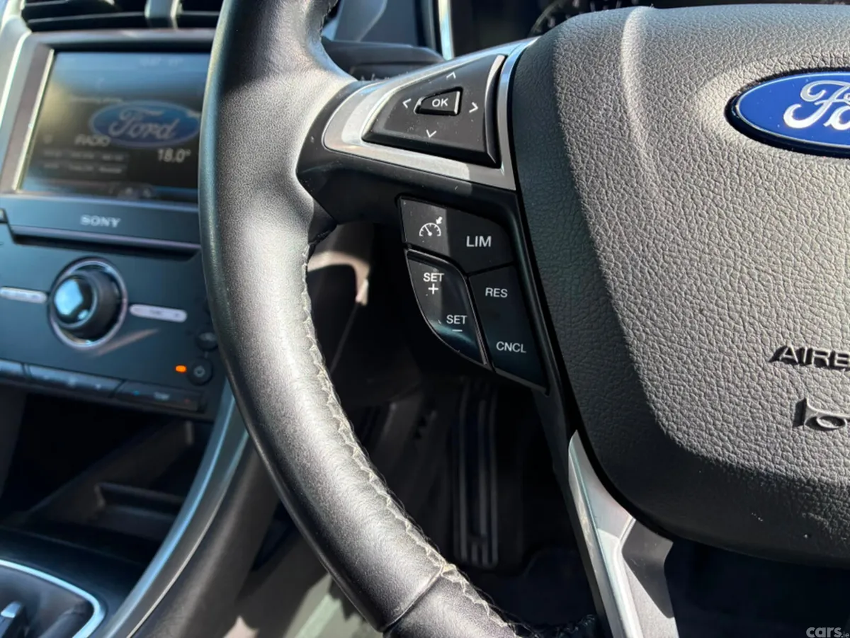 Ford Mondeo Hatchback, Diesel, 2016, White