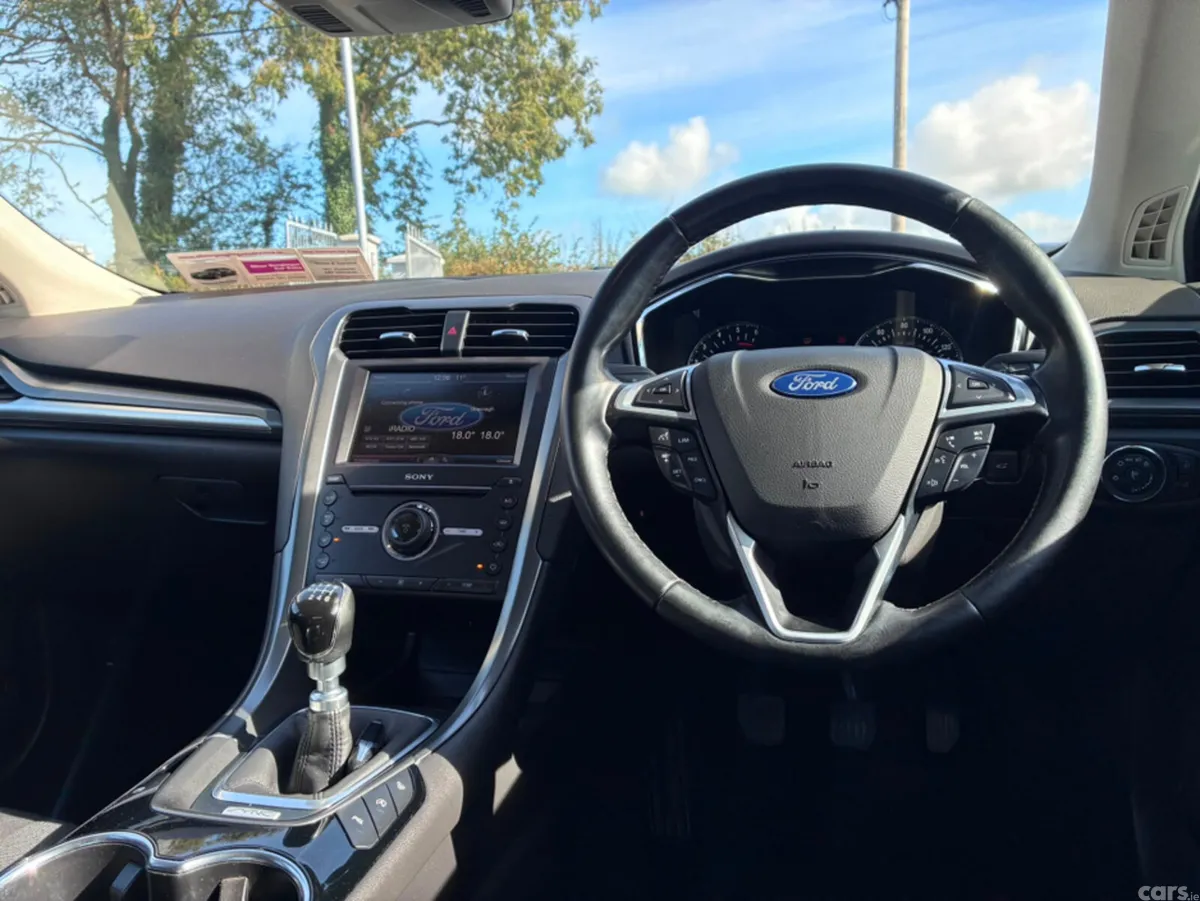 Ford Mondeo Hatchback, Diesel, 2016, White