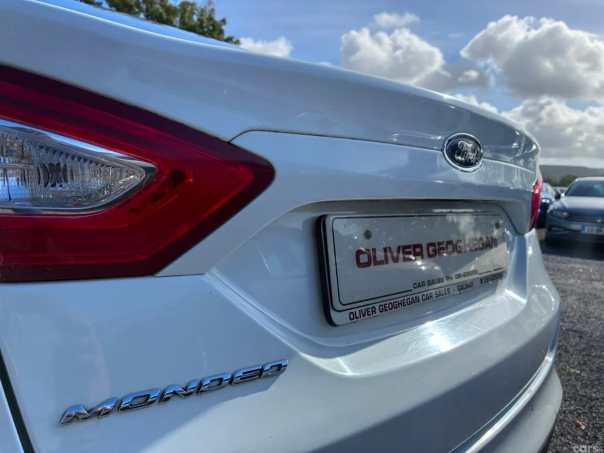 Ford Mondeo Hatchback, Diesel, 2016, White