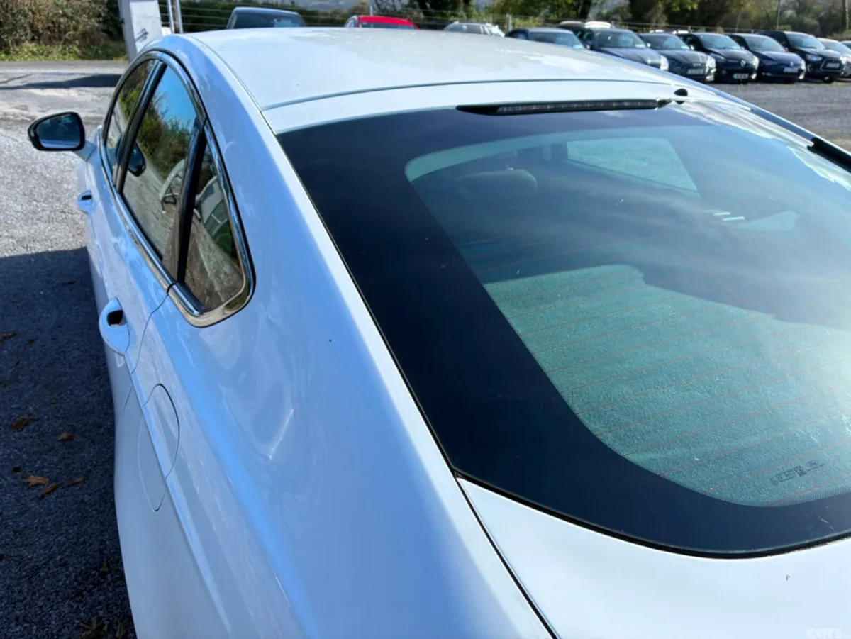 Ford Mondeo Hatchback, Diesel, 2016, White