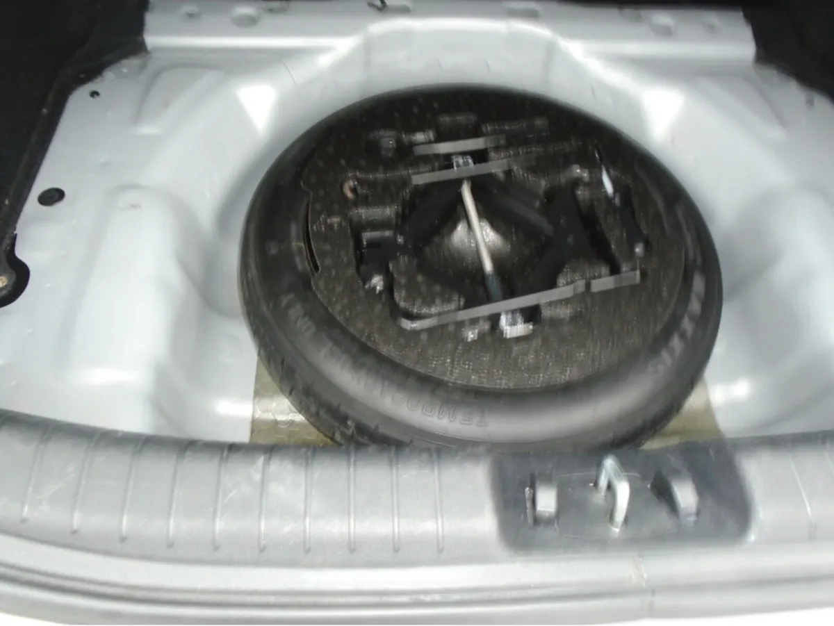 Kia Ceed Hatchback, Diesel, 2010, Silver