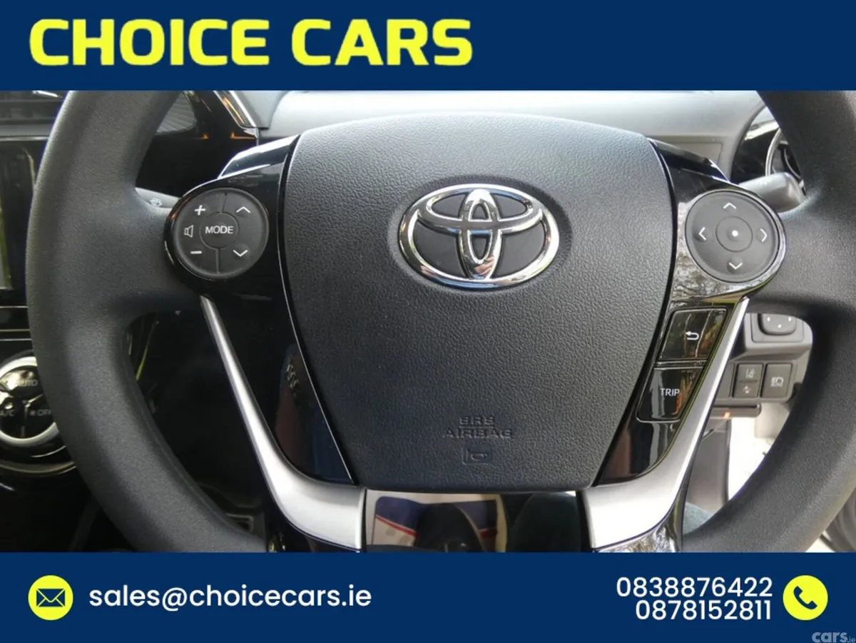 Toyota Aqua Hatchback, Petrol Hybrid, 2021, White