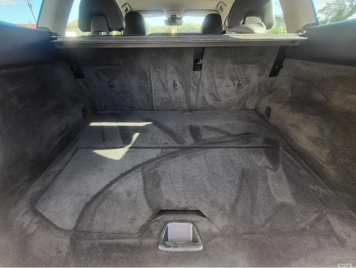 Volvo XC60 Estate, Diesel, 2015, Gold