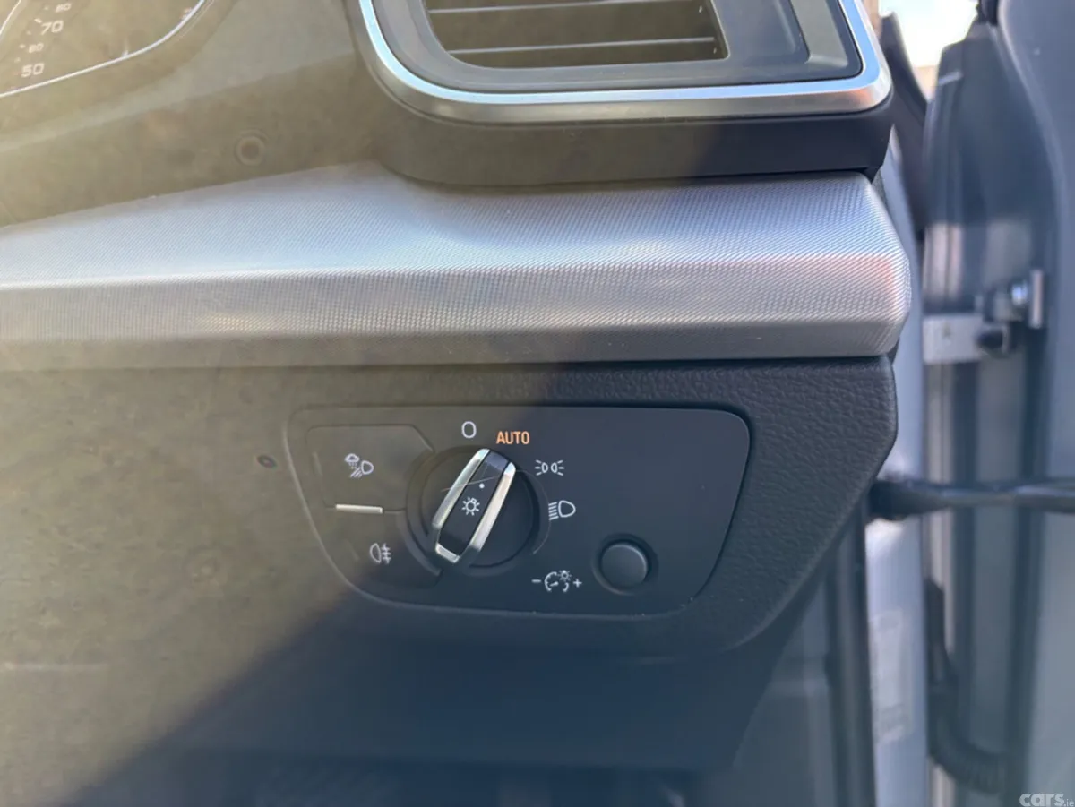 Audi Q5 SUV, Diesel, 2018, Grey