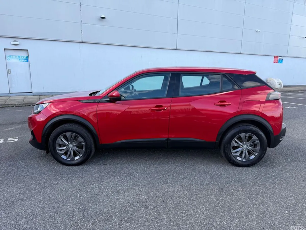 Peugeot 2008 MPV, Electric, 2022, Red