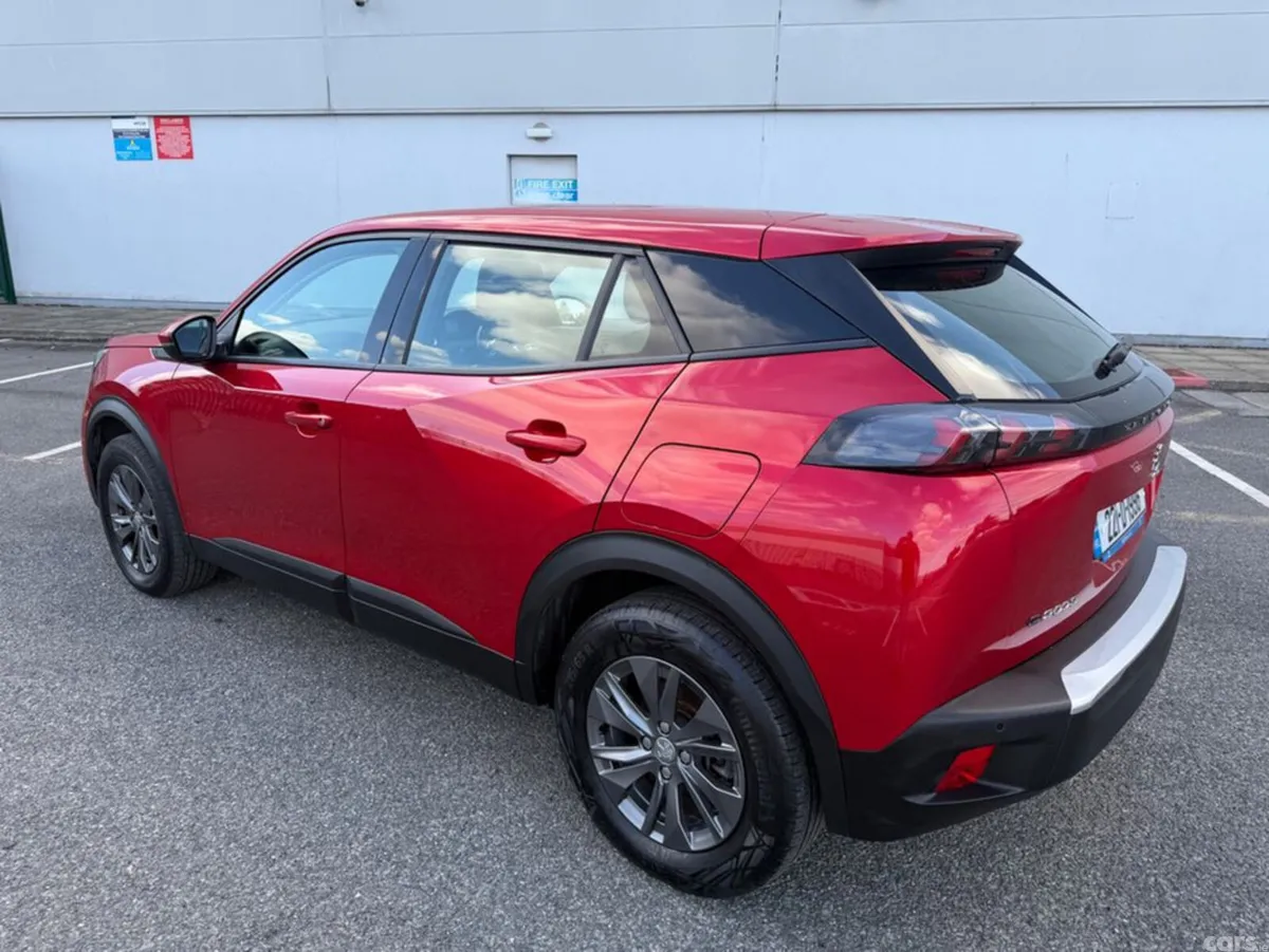 Peugeot 2008 MPV, Electric, 2022, Red