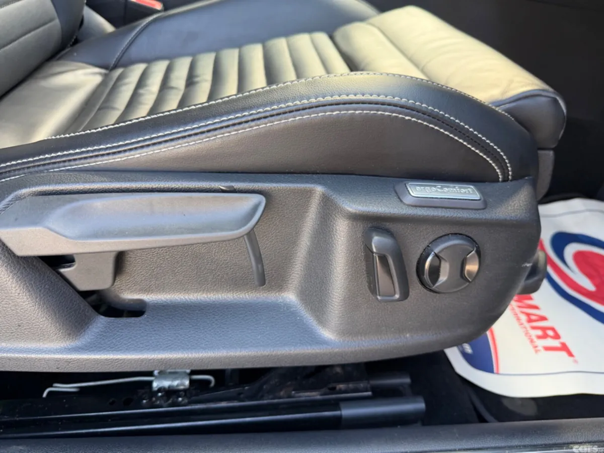 Volkswagen Passat Saloon, Petrol, 2021, Grey