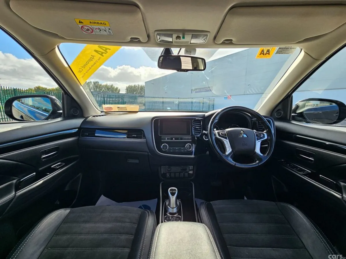 Mitsubishi Outlander Estate, Petrol Plug-in Hybrid, 2019, Black