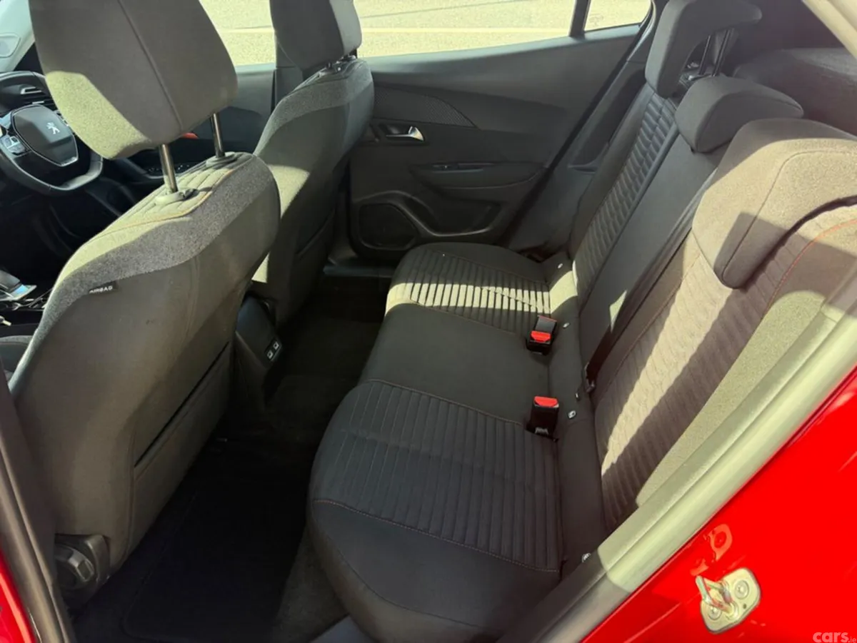 Peugeot 2008 MPV, Electric, 2022, Red
