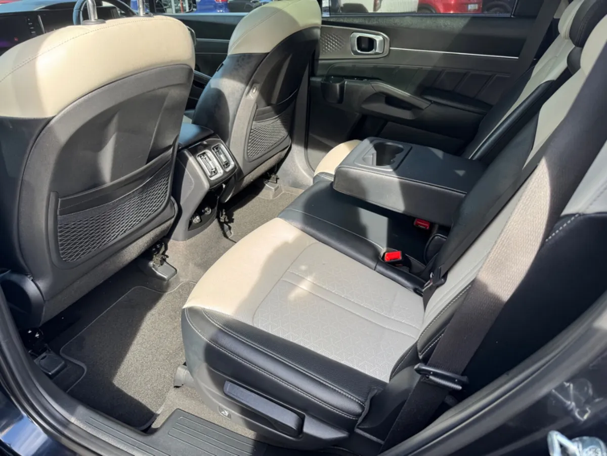 Kia Sorento SUV, Diesel, 2023, Blue