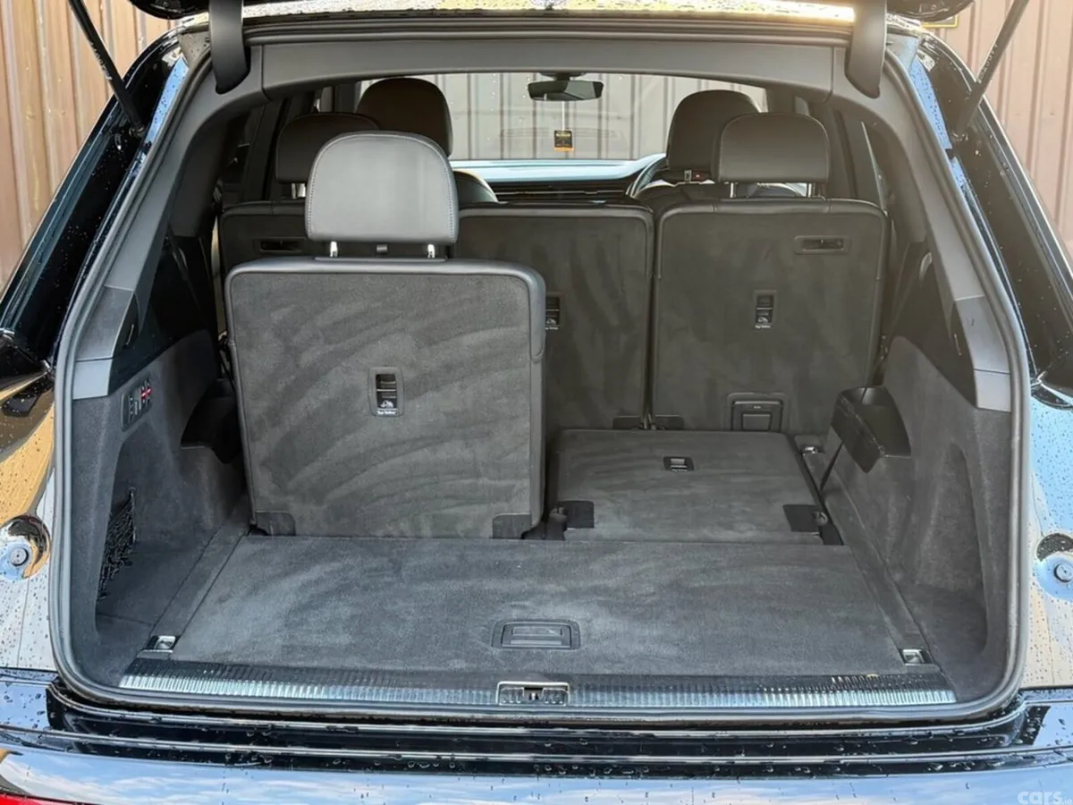 Audi Q7 SUV, Diesel Hybrid, 2024, Black