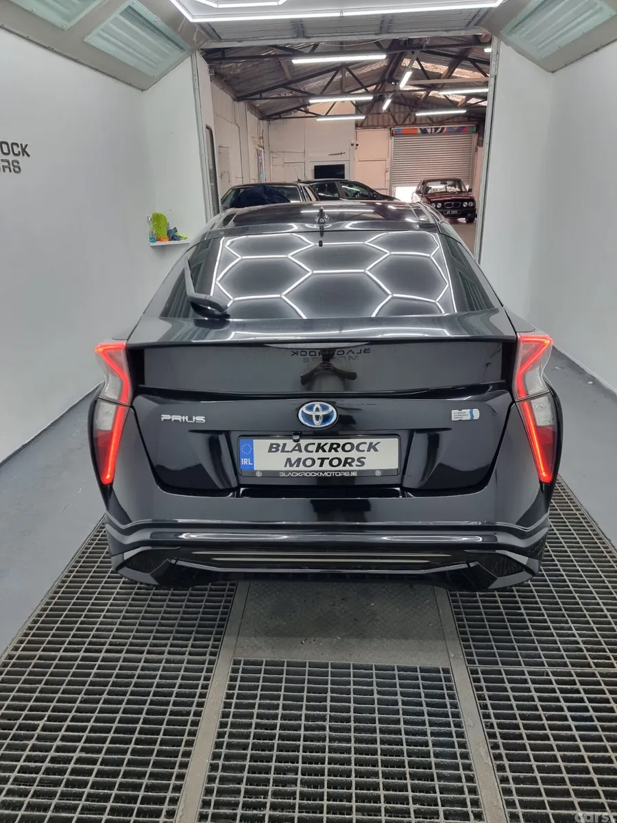 Toyota Prius Hatchback, Petrol Hybrid, 2016, Black