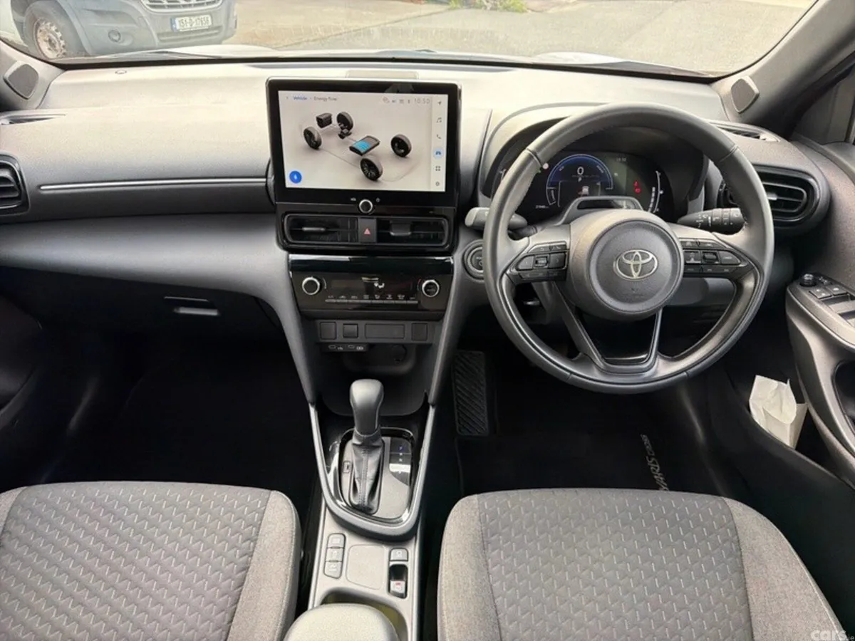 Toyota Yaris Cross Hatchback, Petrol Hybrid, 2026, Grey