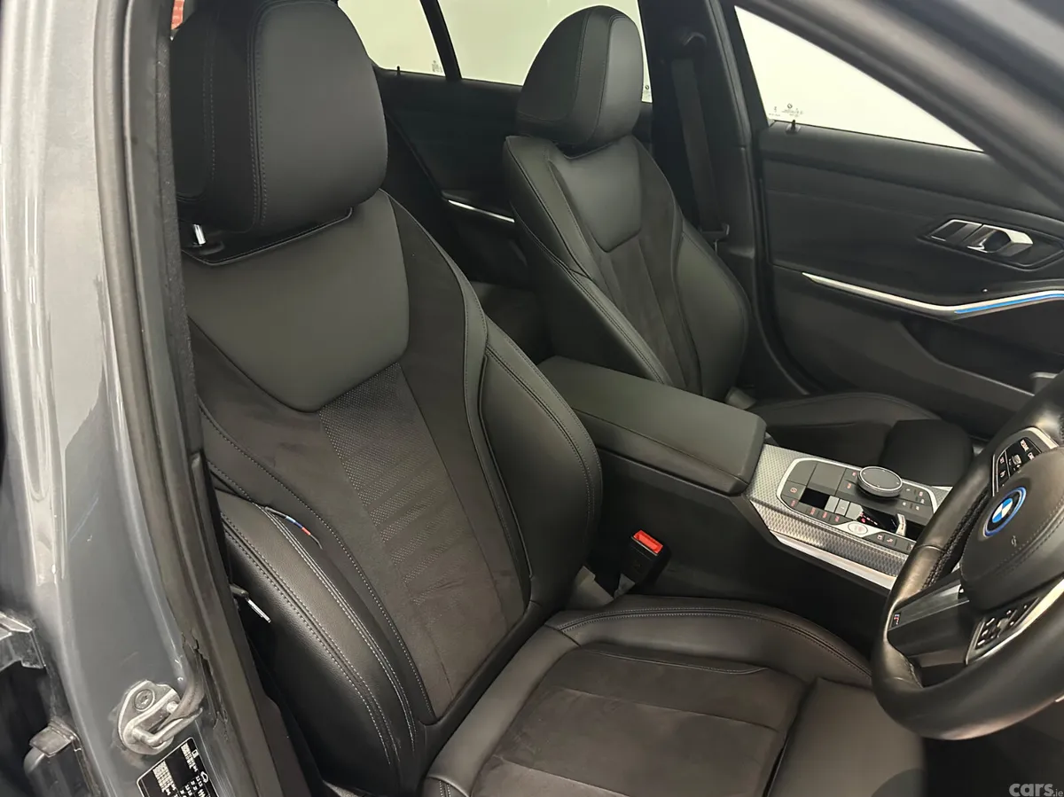 BMW 3-Series Saloon, Petrol Hybrid, 2023, Grey