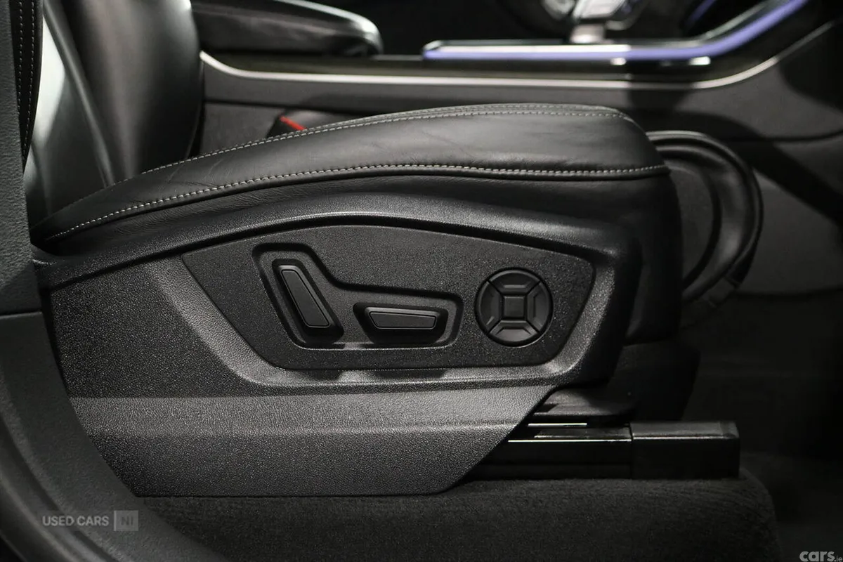 Audi Q8 SUV, Petrol Hybrid, 2023, Black